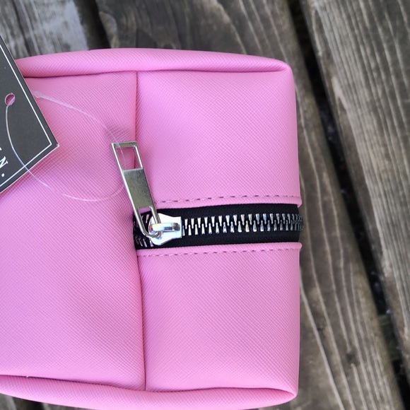 NWT Rae Dunn Cosmetic Bag “I Woke Up Like This” - Picture 5 of 7